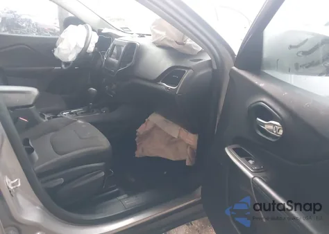 2019 Jeep Cherokee Latitude Fwd из США, поврежденный, VIN 1C4PJLCB6KD145744